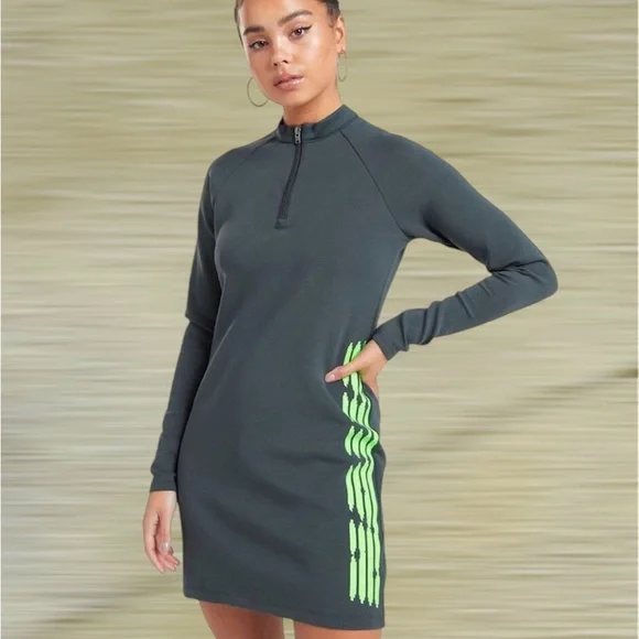 EUC! WOMEN’S NIKE SPORTSWEAR LONG SLEEVE DRESS NIGERIAN TEAM GREAN - Picture 2 of 8